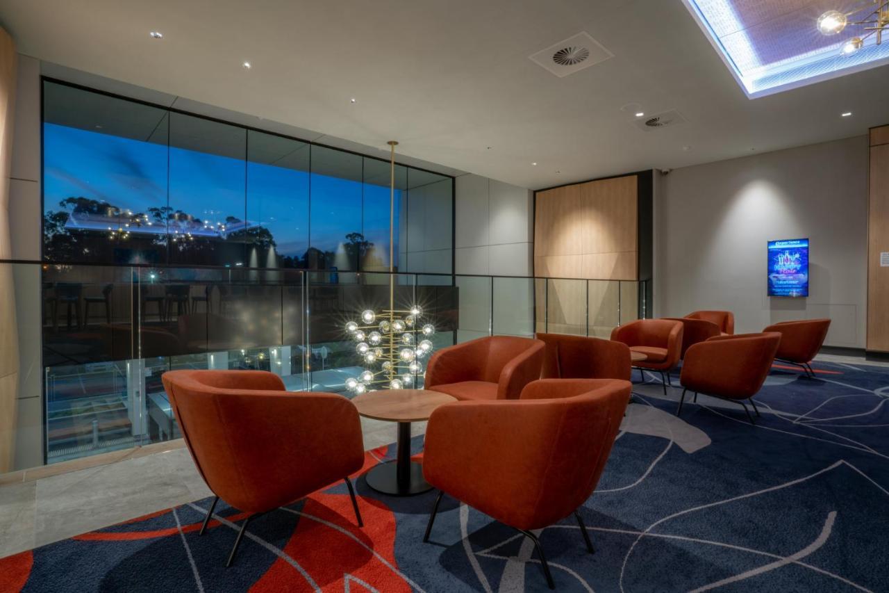 Holiday Inn Sydney St Marys By Ihg Экстерьер фото