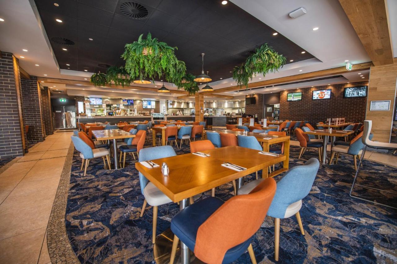 Holiday Inn Sydney St Marys By Ihg Экстерьер фото
